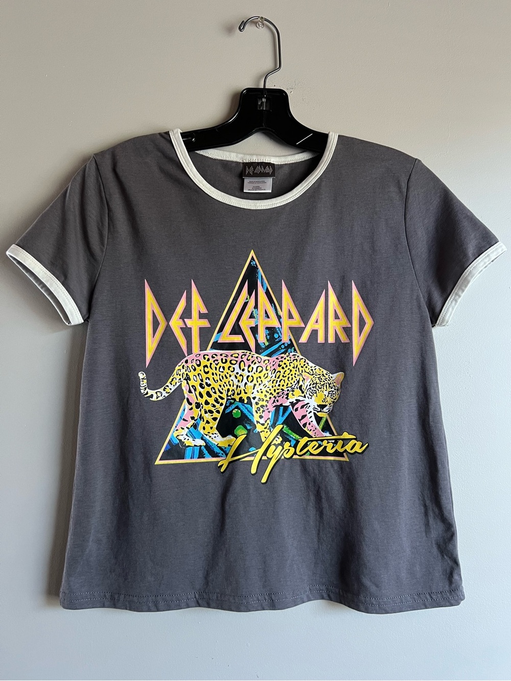Def Leppard Hysteria Ringer Band Tee Graphic T-Shirt Gray Women’s Small Reposh